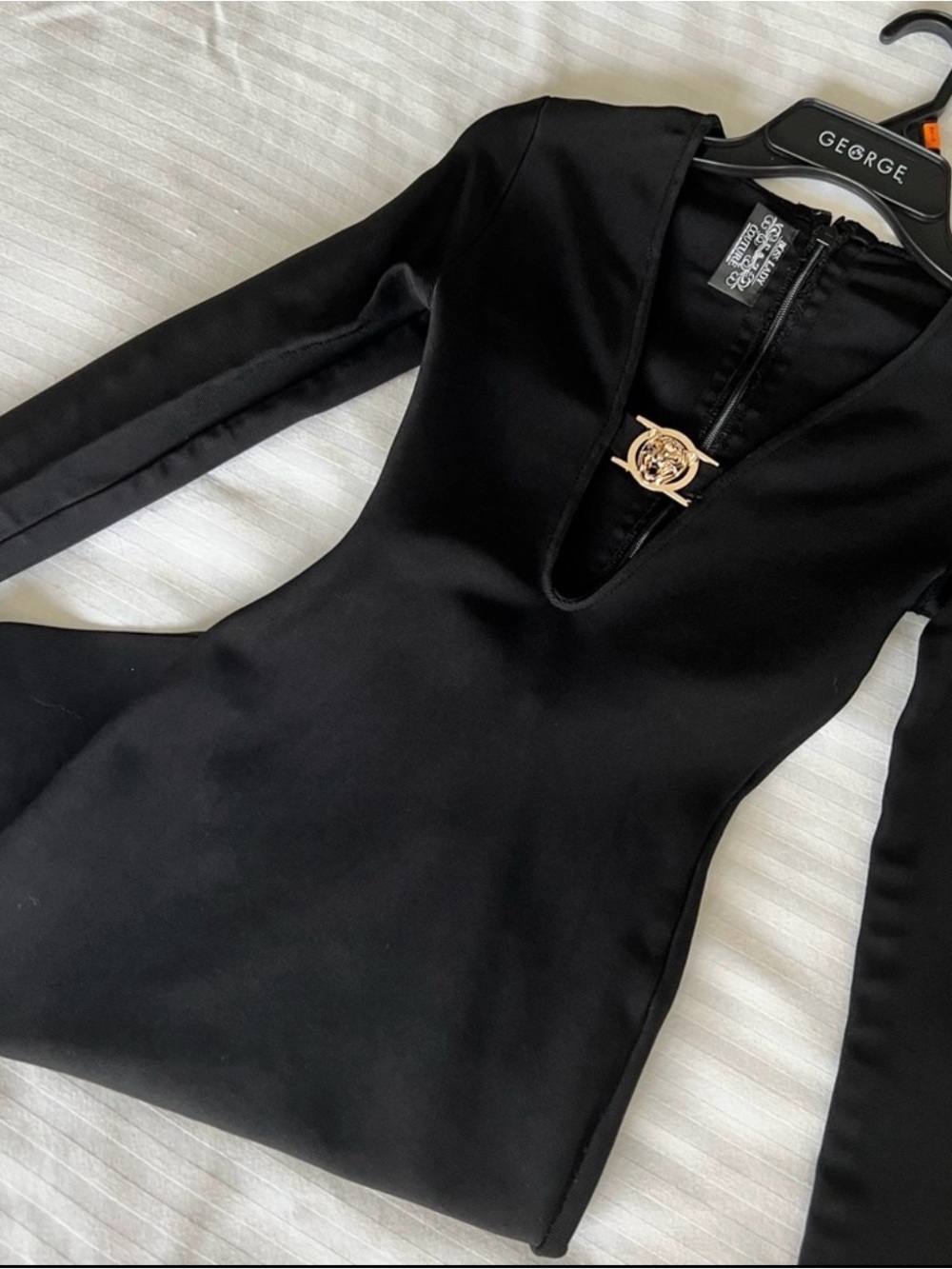 “Versace-like” dress